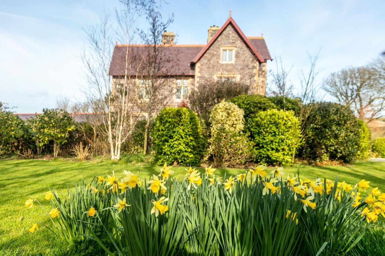 Penrhiw Priory Guest House St. Davids  Exterior foto